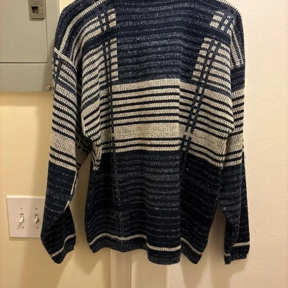 Vintage New Era Navy and White Striped Men's Crewneck Sweater size XL - Picture 6 of 6